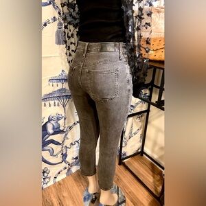 Madewell “The Perfect Vintage Jean” In Petite Gray Jeans!